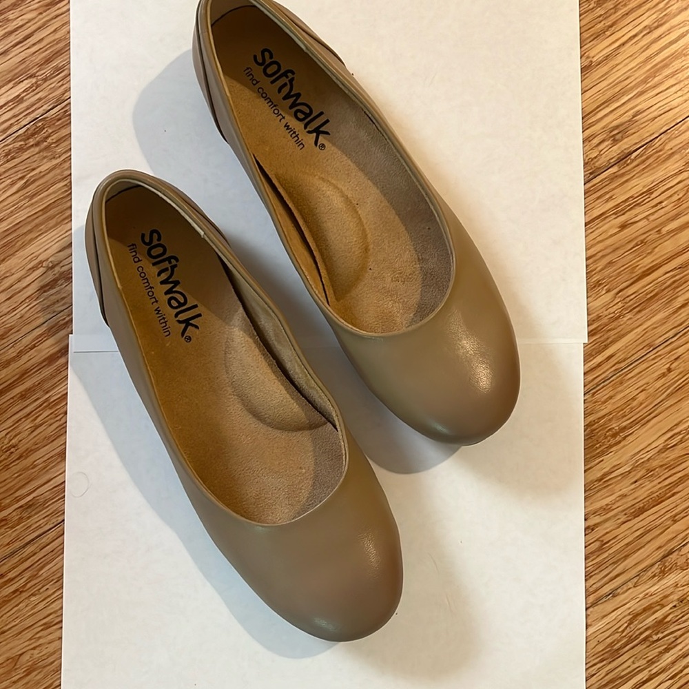 🌵 Software Sonoma flats, size 8 very good condition, color mocha